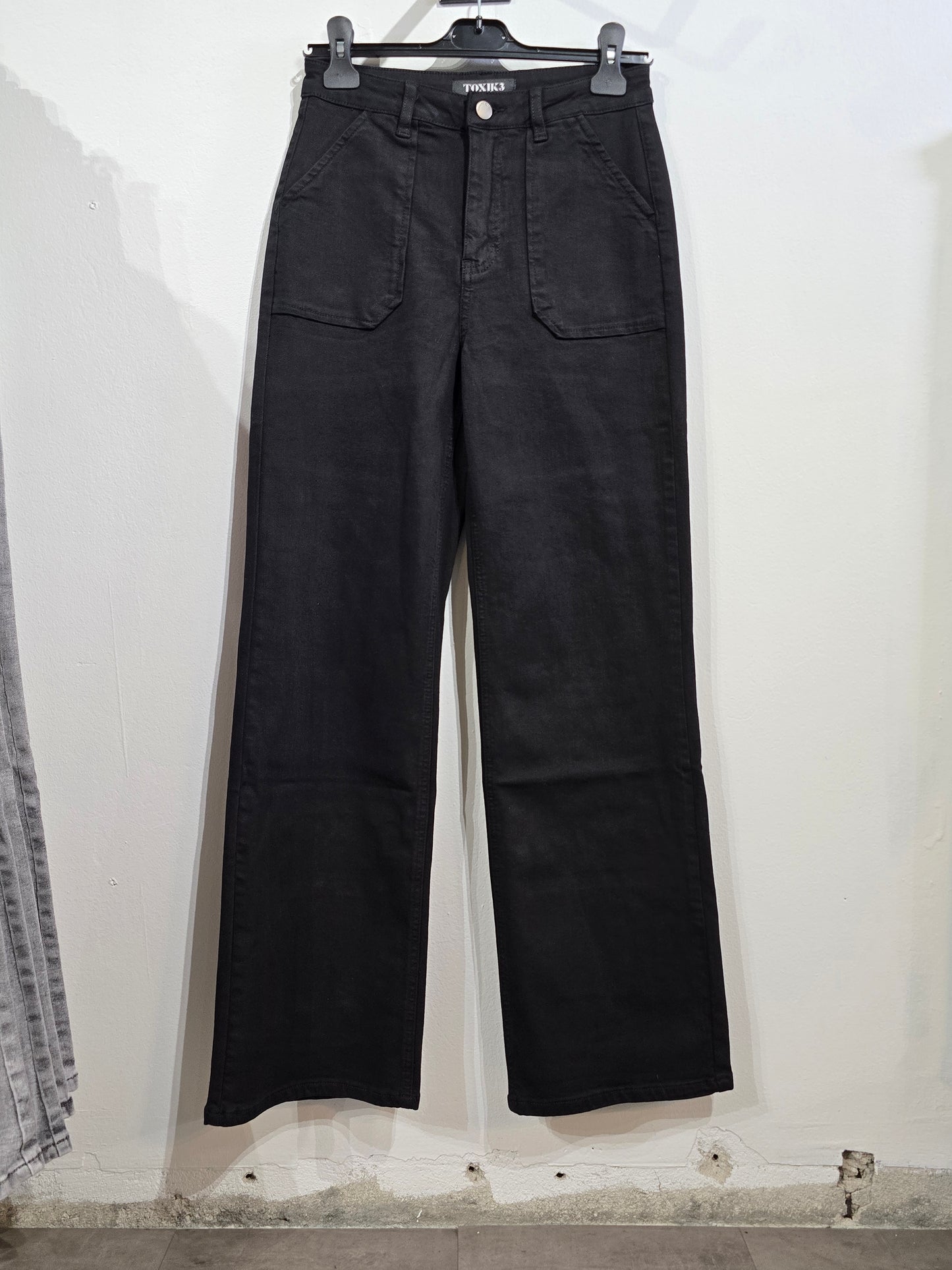 JEANS Svarta Vida raka ben