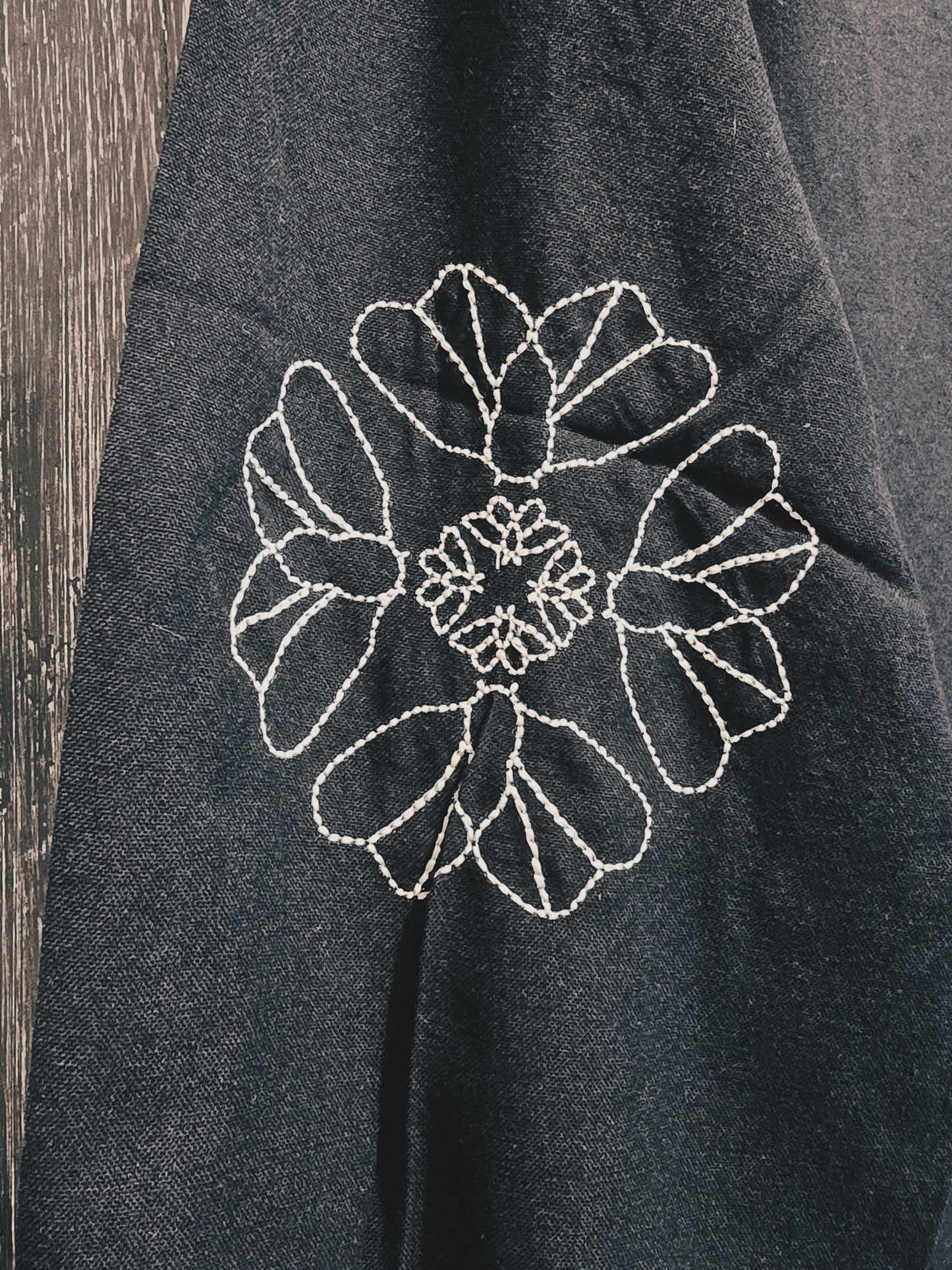BLUS Svart Brodyr Blomma Handvävd bomull