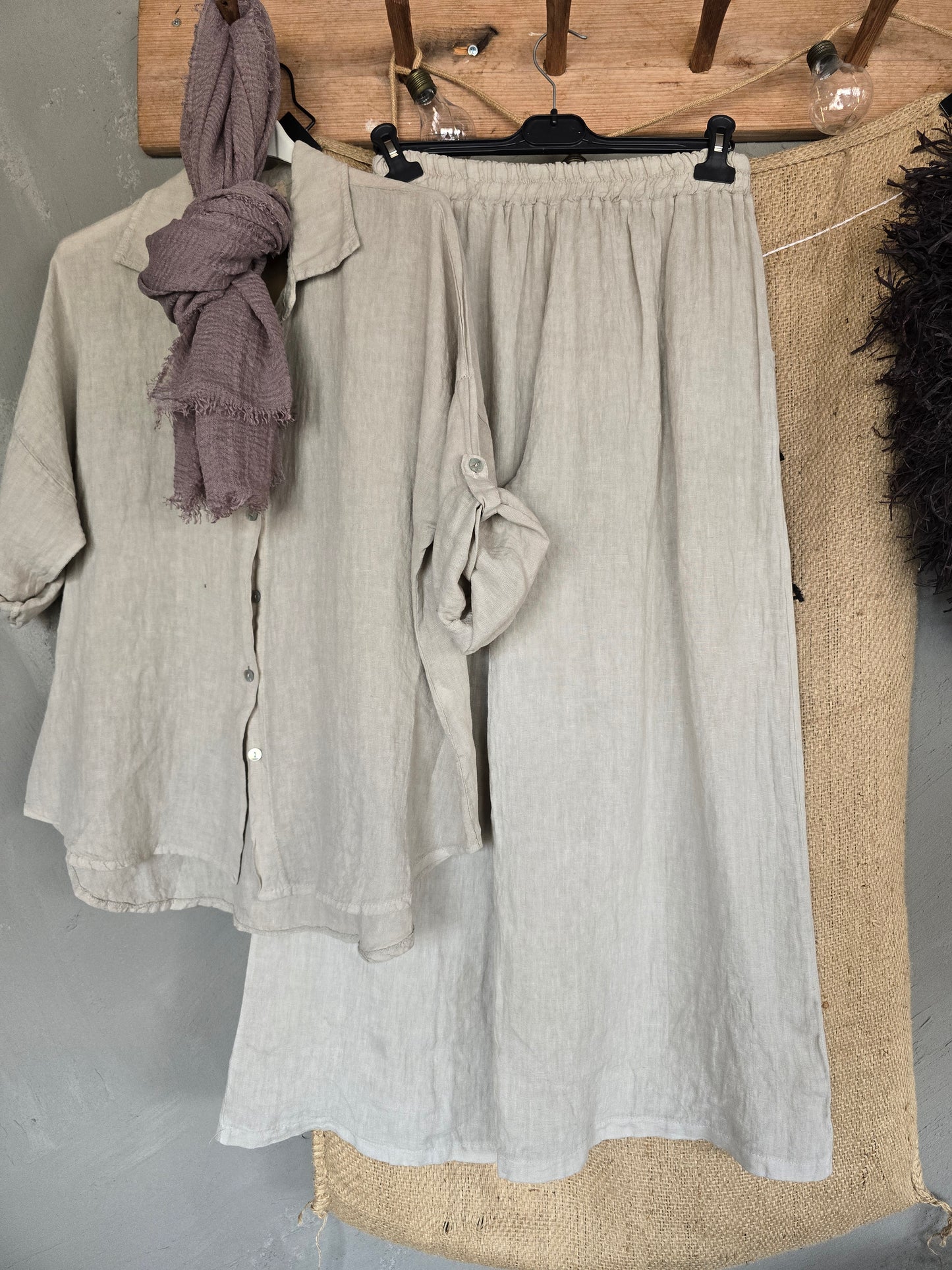 LINNEBYXA Beige Träknappar