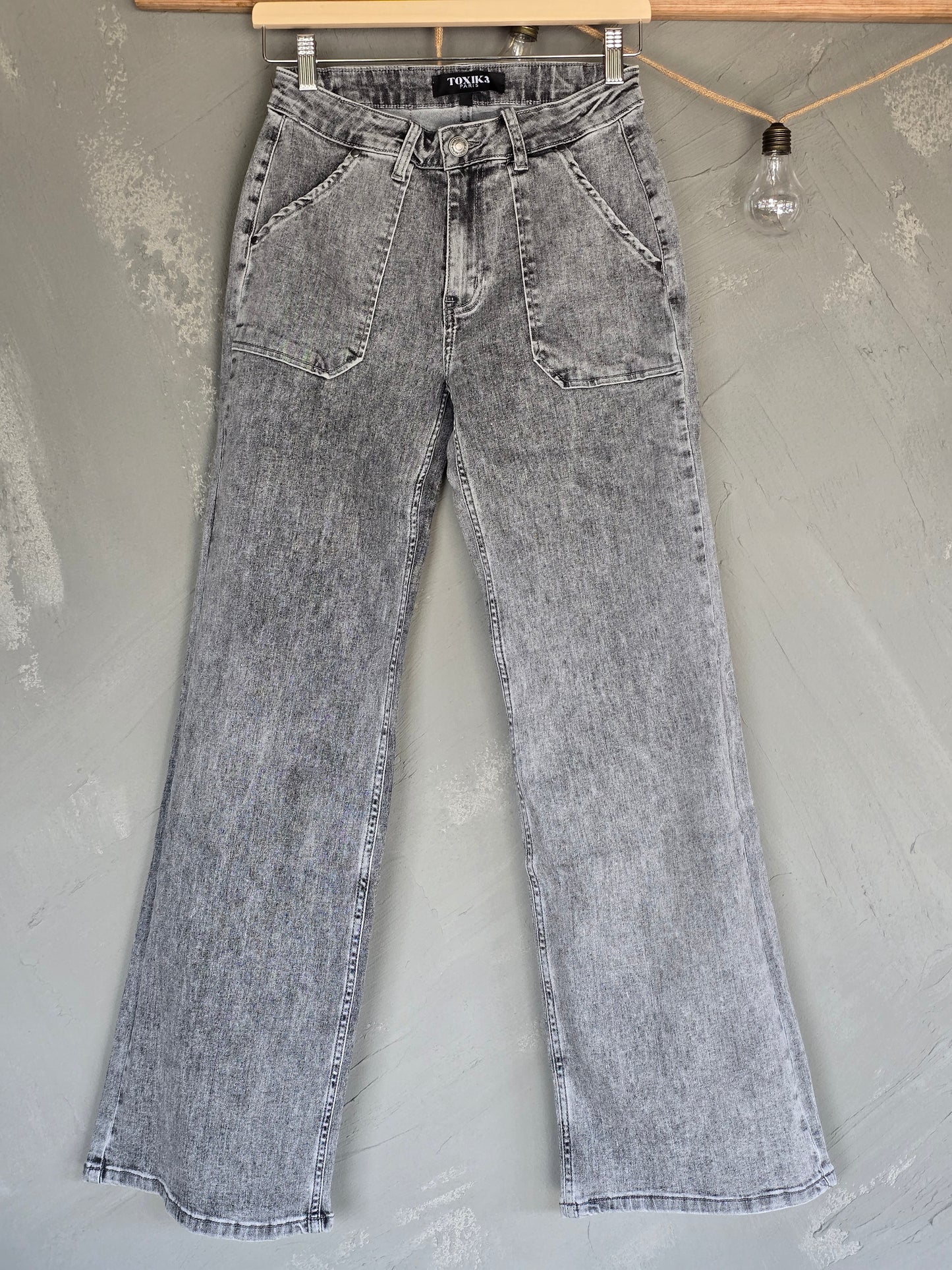 JEANS Grå tvätt Vida raka ben