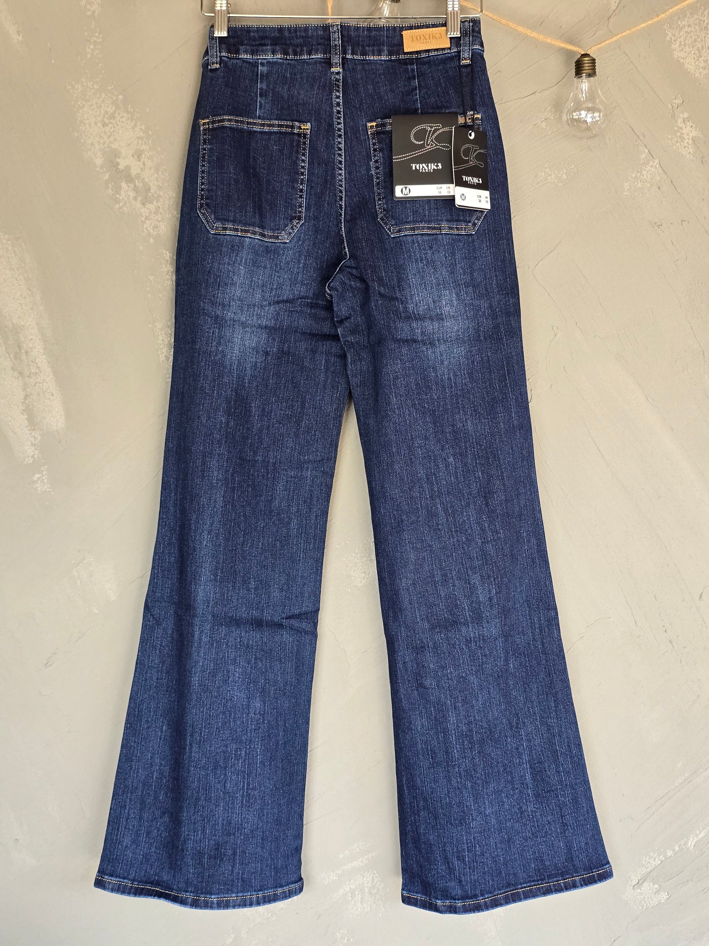 JEANS Mörk tvätt Vida raka ben (inkommer igen v35)