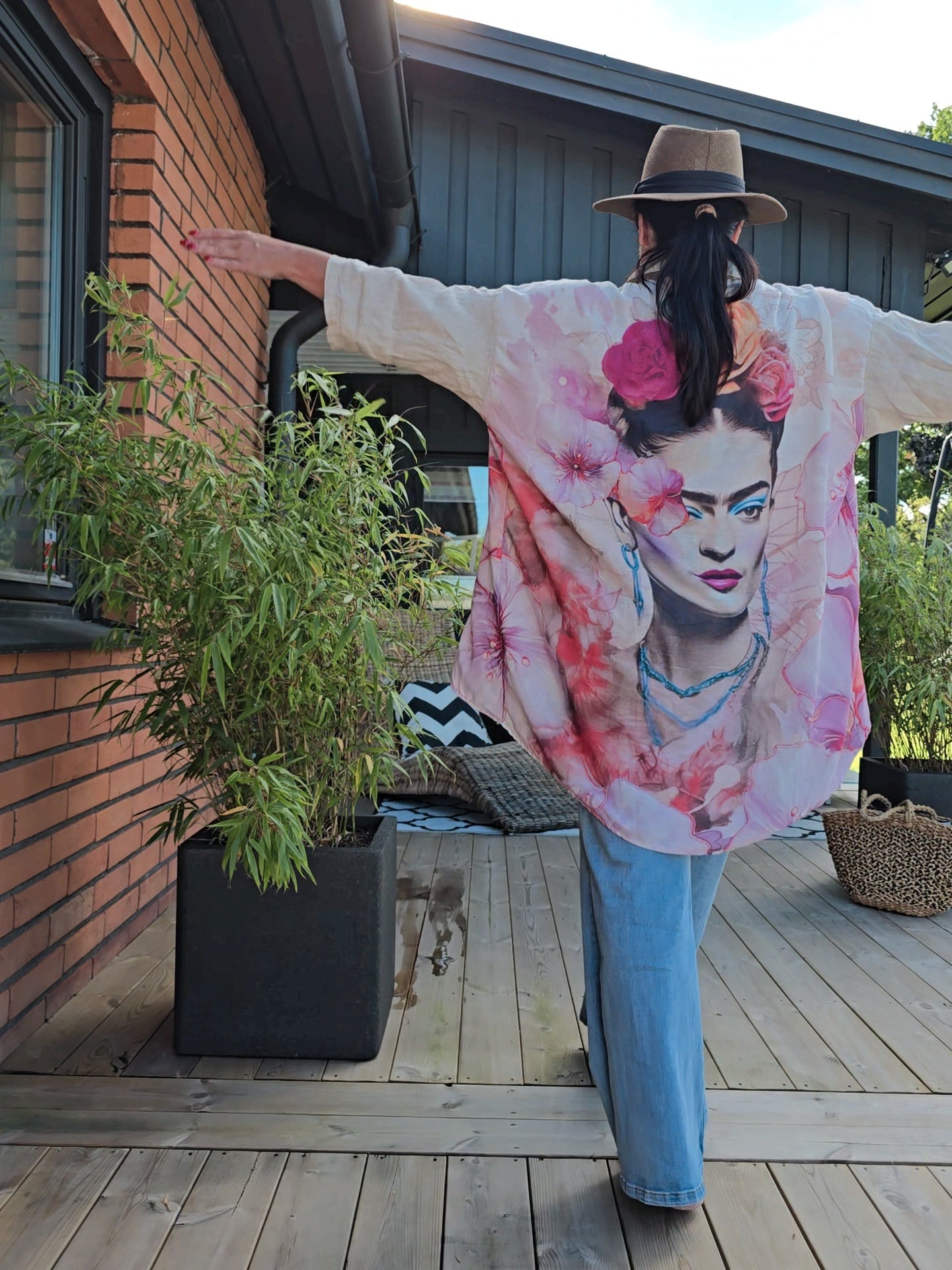 LINNESKJORTA Kahlo Red Oversize