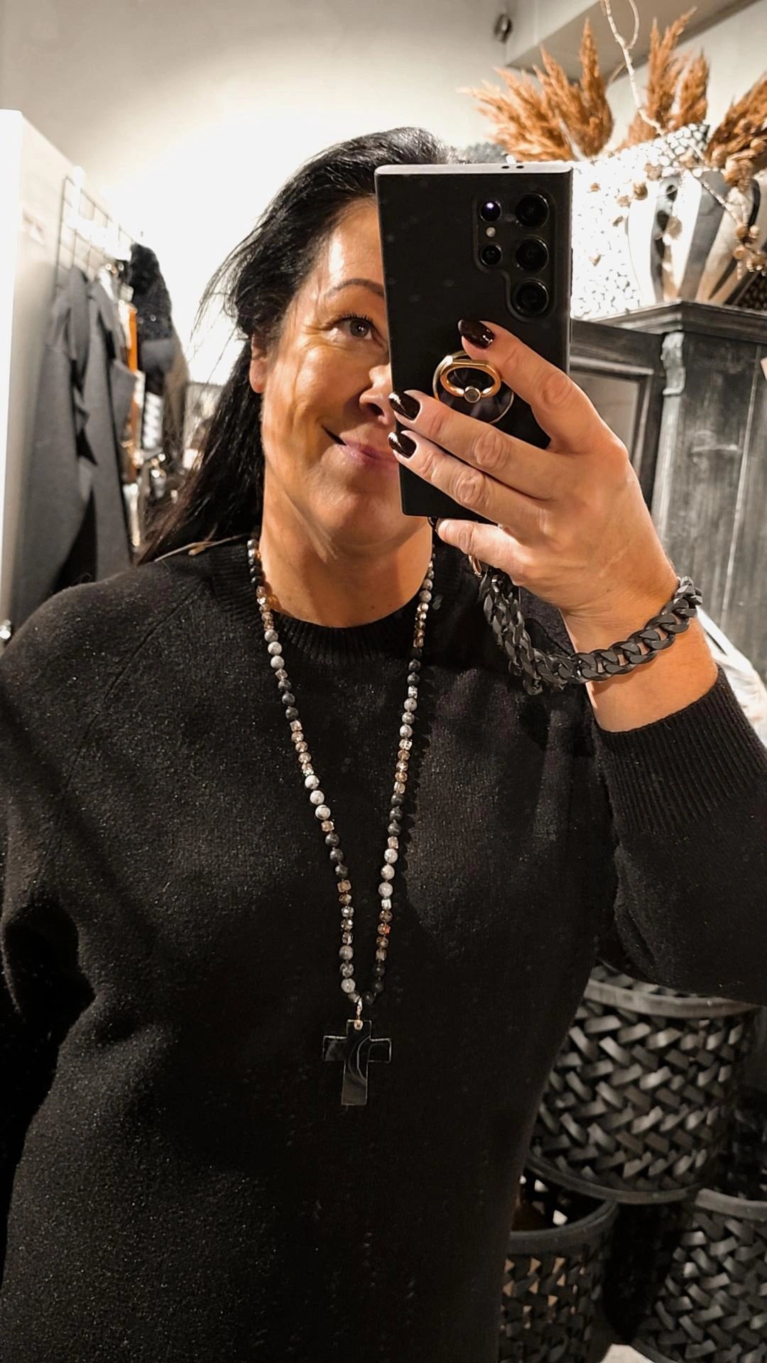 HALSBAND Kors Svart