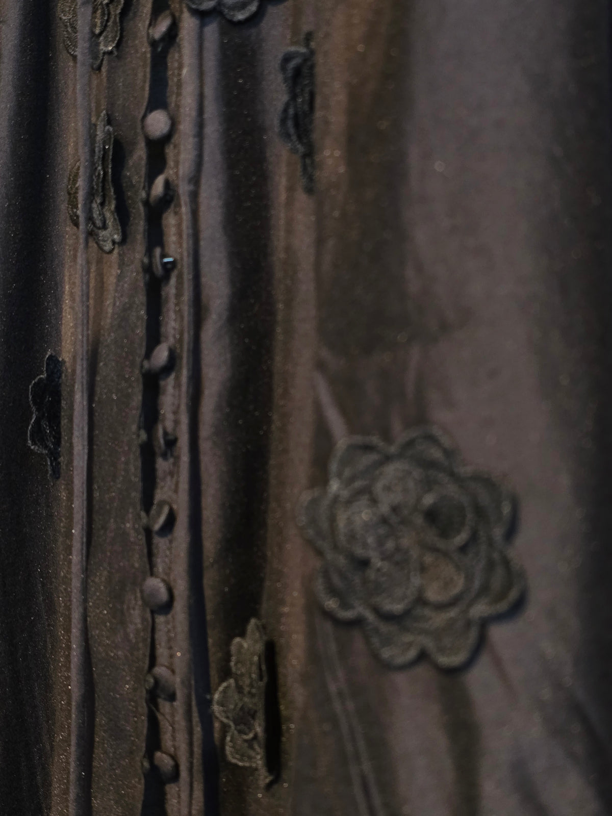 BLUS Flower Svart