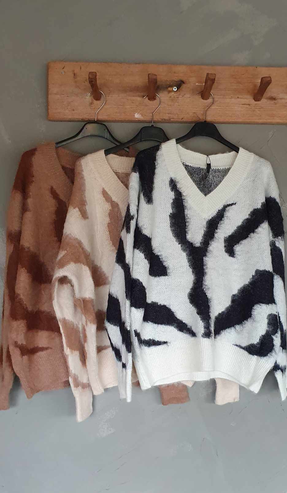 TRÖJA camel/brun v-hals
