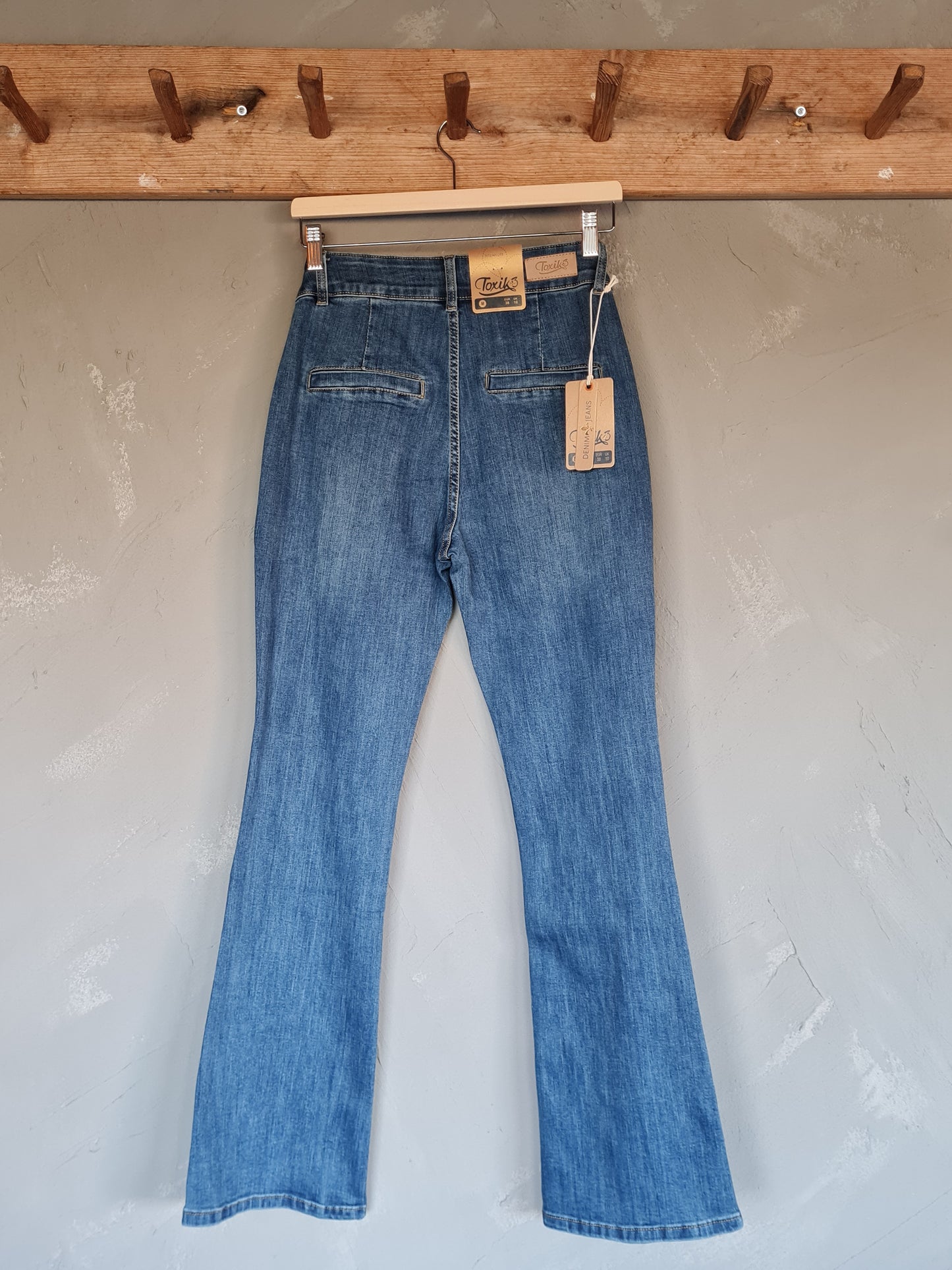 JEANS toxic guldknappar