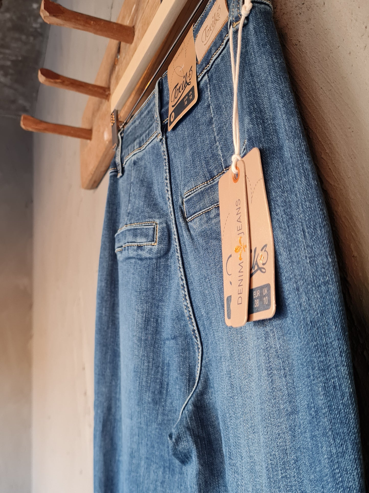 JEANS toxic guldknappar