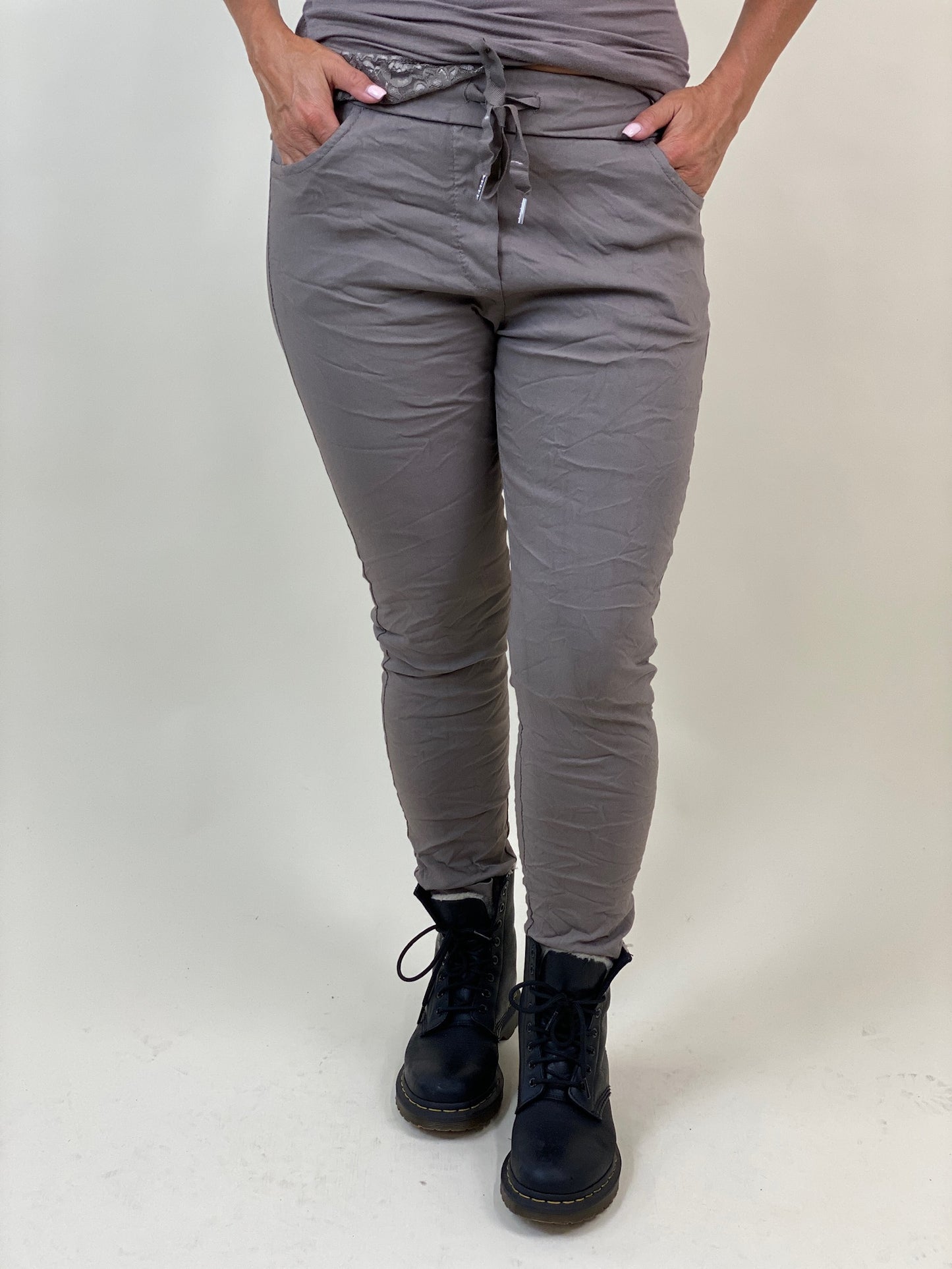 STRETCHBYXA taupe