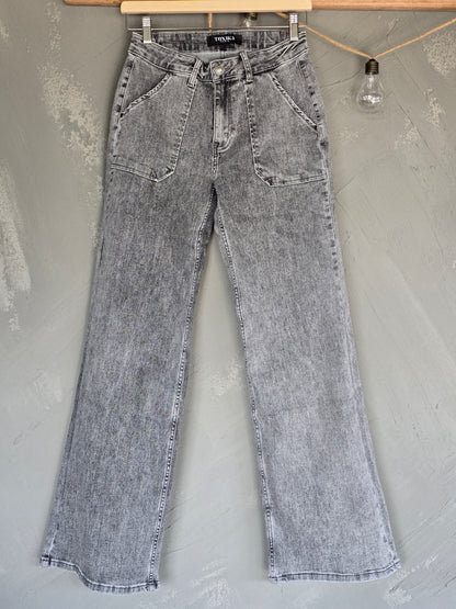 JEANS Grå tvätt Vida raka ben