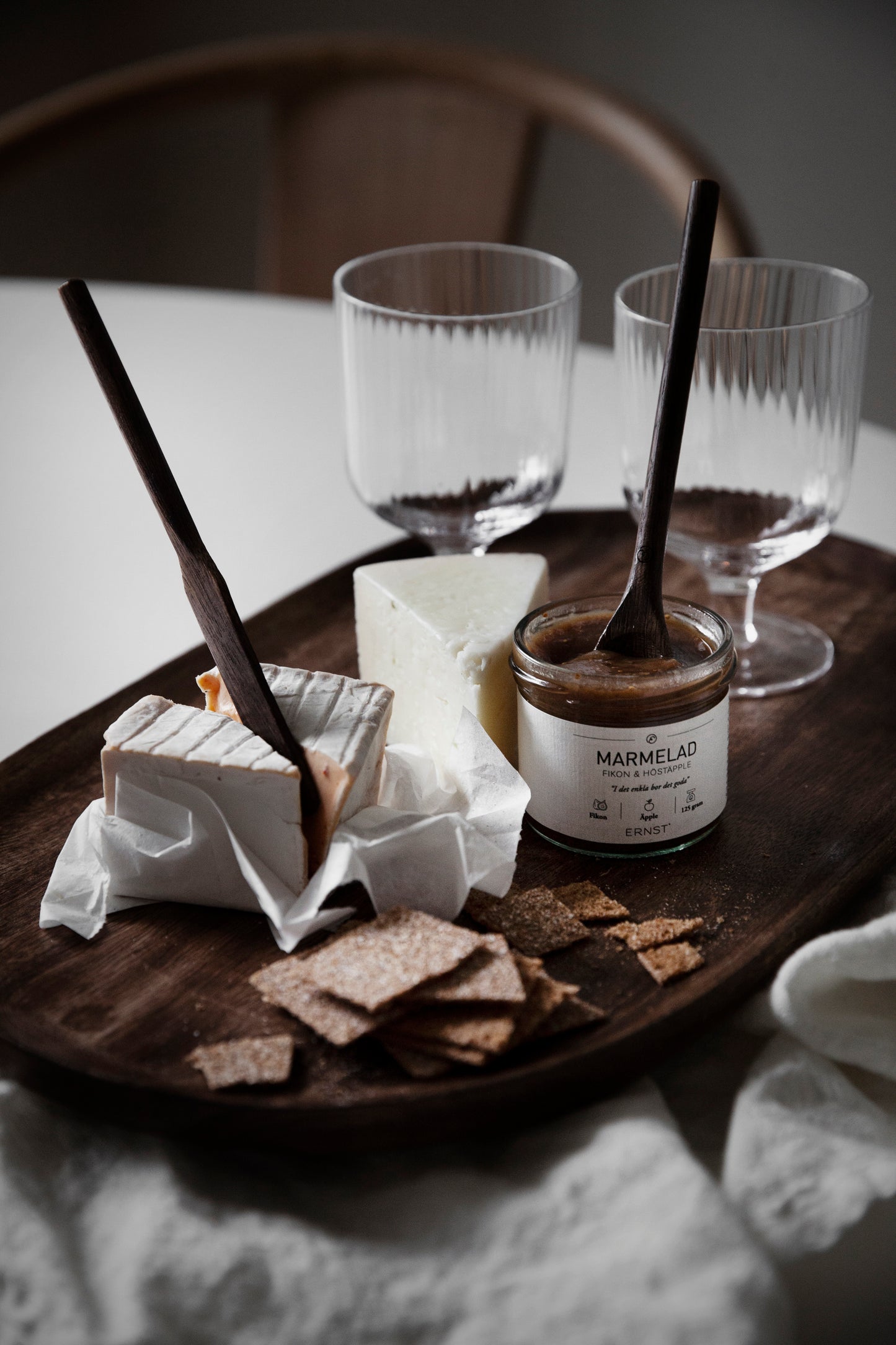 BRICKA i trä 40x25 cm ERNST