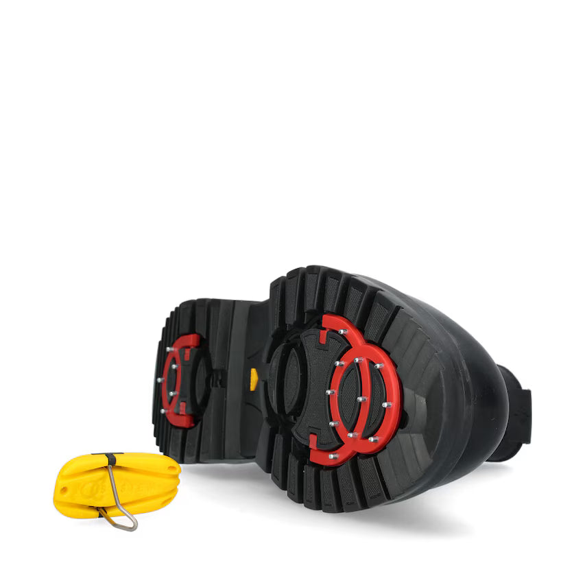 Mount Faden Chelsea Boots Black med broddar CANADA SNOW