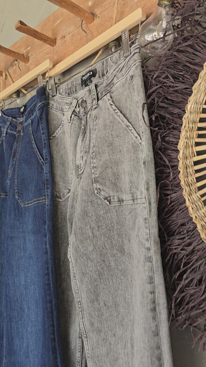 JEANS Grå tvätt Vida raka ben