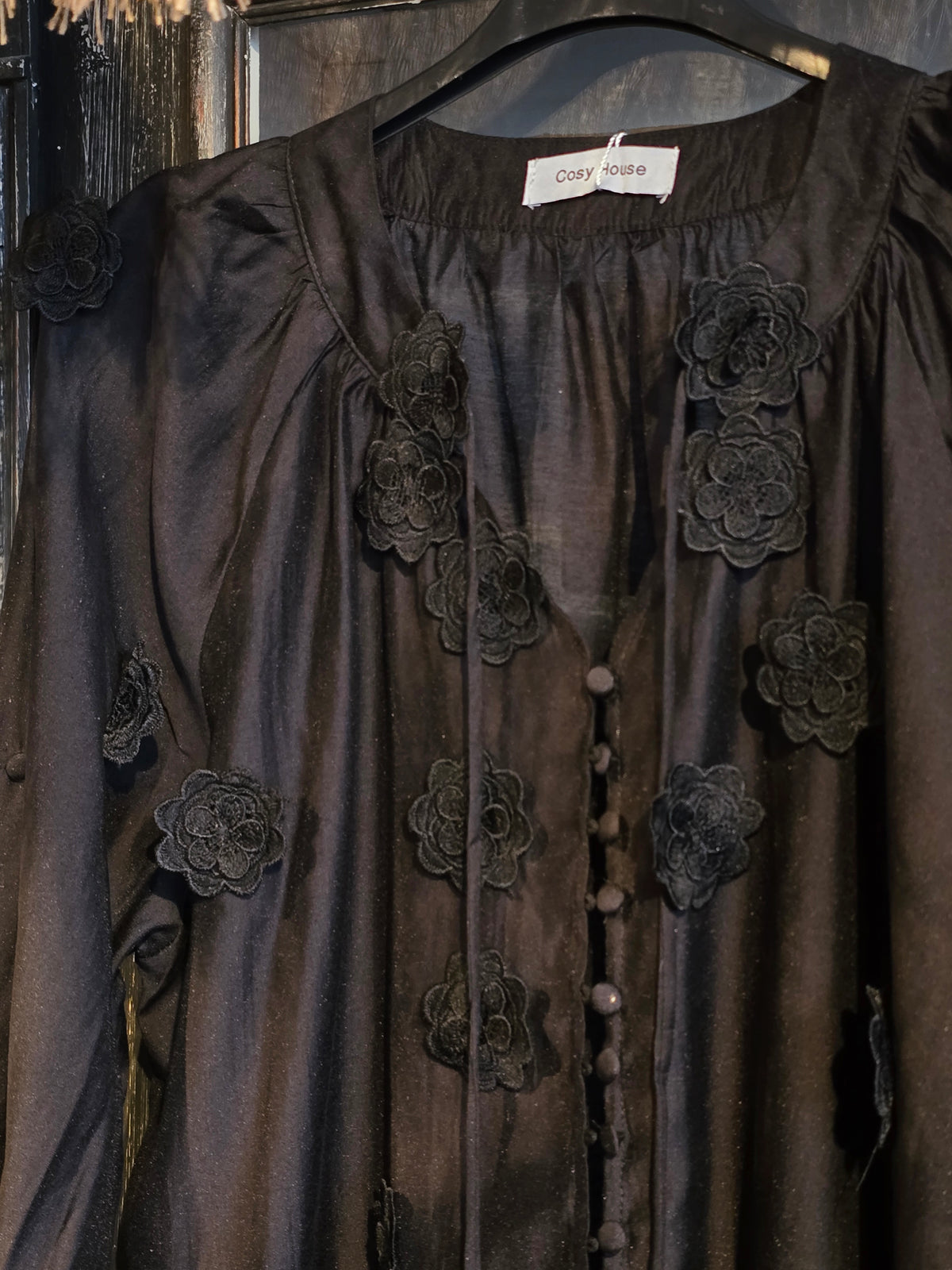 BLUS Flower Svart